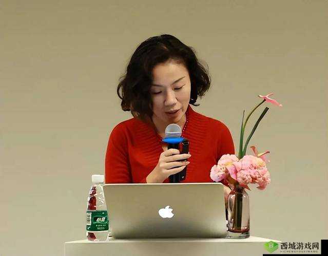 香艳职场极品客服91：一段令人难忘的职场传奇故事